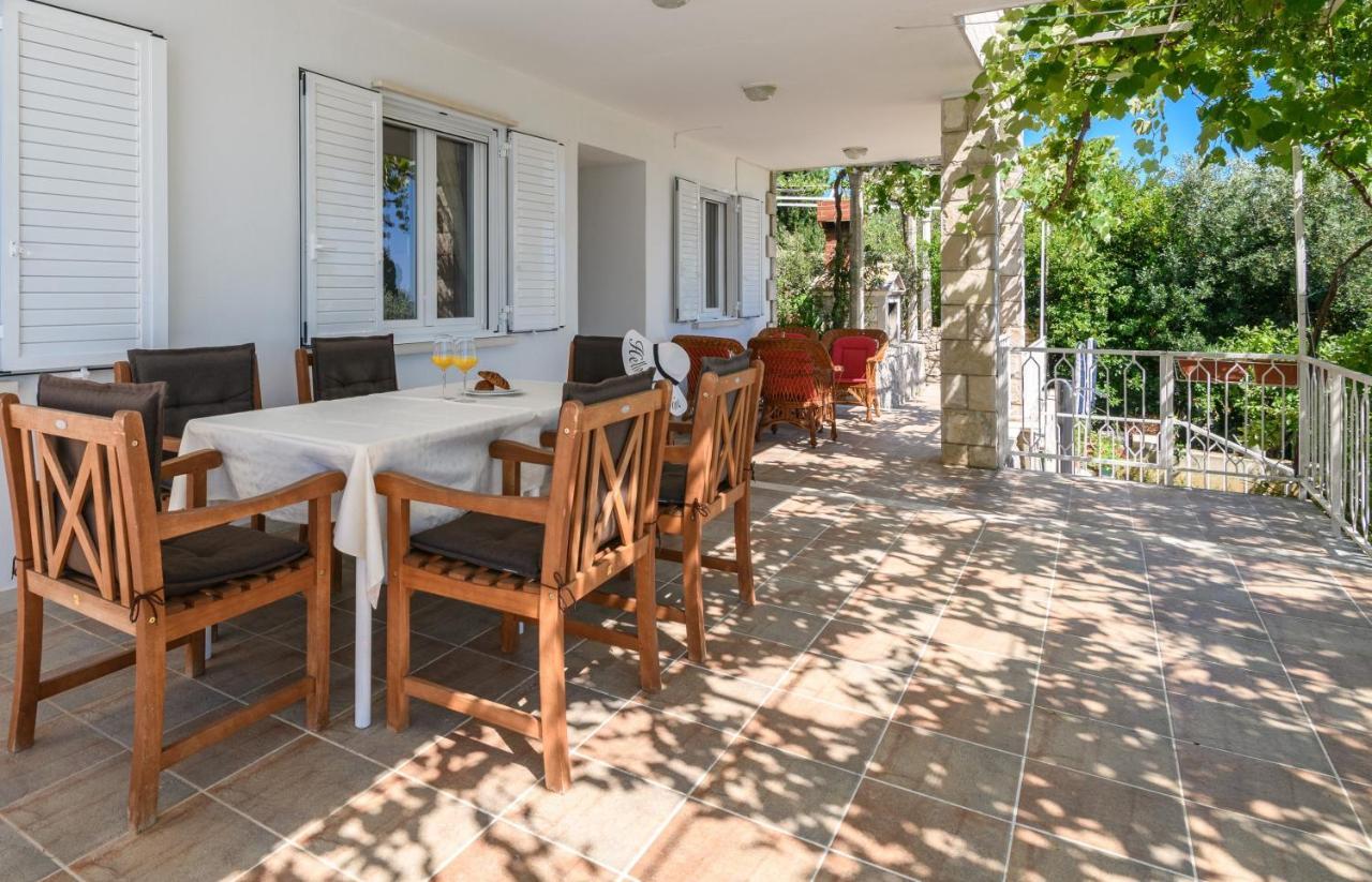 Apartment Mario - Veliki Stan Za Odmor - Terasa- Vrt - Bazen - Pogled More, Izoliran Orasac Eksteriør bilde